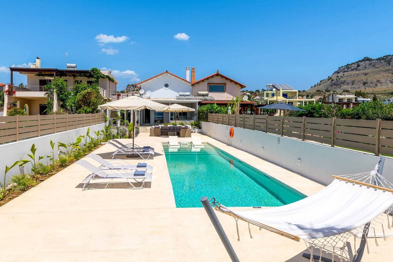 Foto 3 von 27: Villa für 8 Personen mit Terrasse