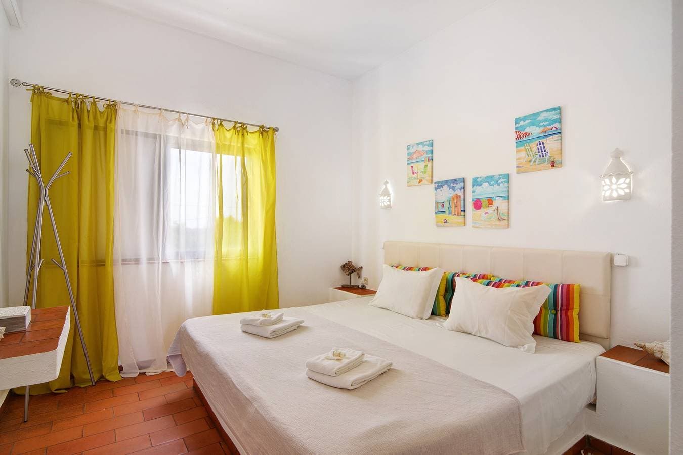 Foto 8 von 23: Ferienhaus 'Typisch Algarve Almargem 75' mit privater Terrasse, Gemeinschaftsgarten und Klimaanlage