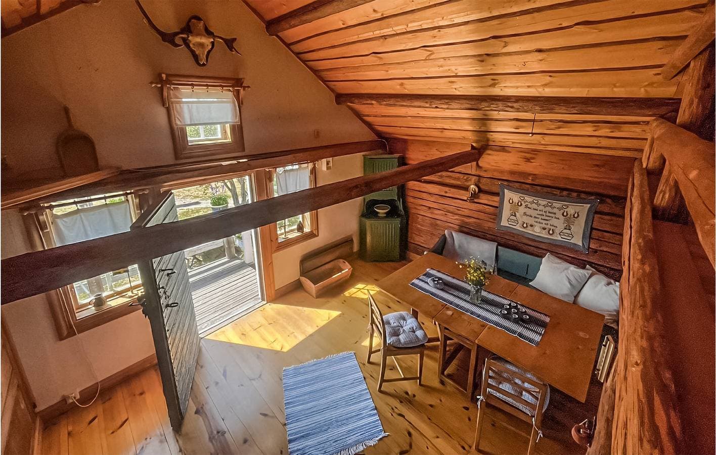 Foto 4 von 13: Ferienhaus für 4 Personen mit Terrasse