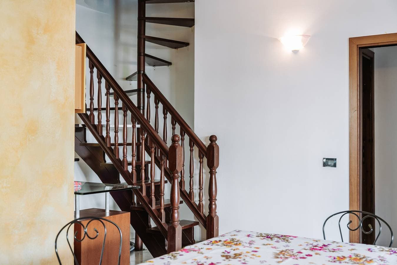 Foto 6 von 23: Ferienhaus 'Villa Carola' mit Bergblick, WLAN und Klimaanlage