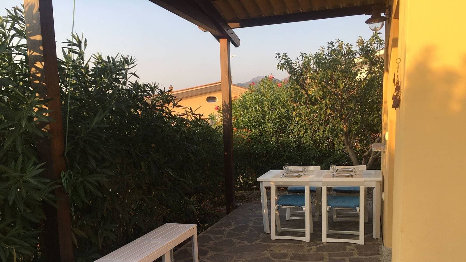 Foto 7 von 23: Ferienwohnung für 5 Personen mit Terrasse