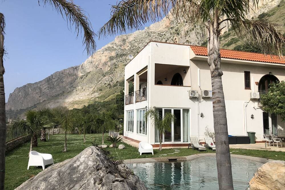 Foto 9 von 30: Villa zwischen Meer und Berg mit privatem Pool und Meerblick mit privatem Pool