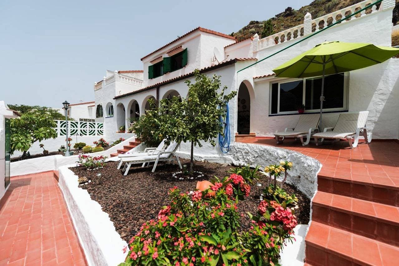 Casa Panchita -Maravillosas vistas al mar y montaña 1