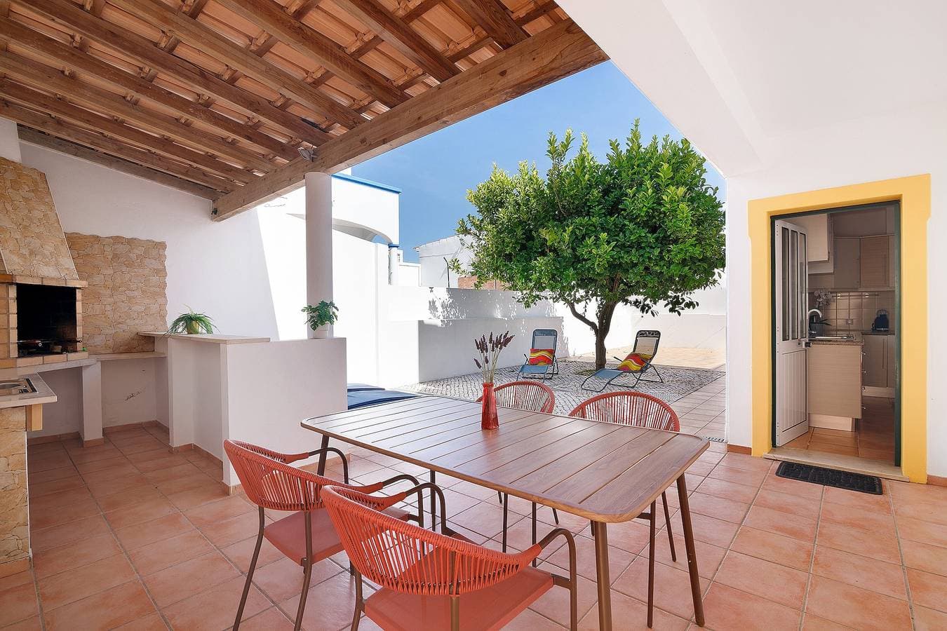 Modern Villa In Olhao 1