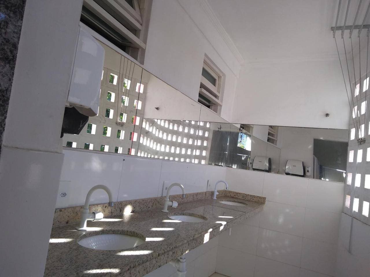 Foto 2 von 12: Double Room with Private Bathroom