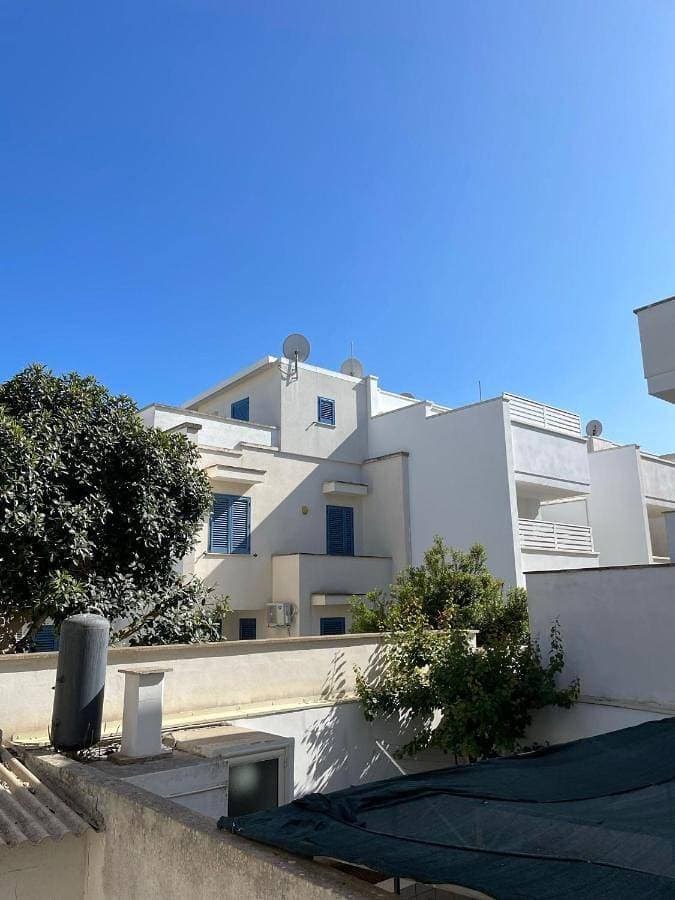 Foto 2 von 57: Three-Bedroom House