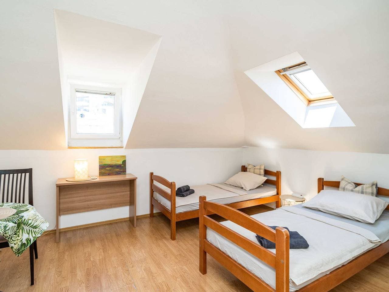 Foto 6 von 22: Rooms Nina - Double or Twin room with shared terrace - 1