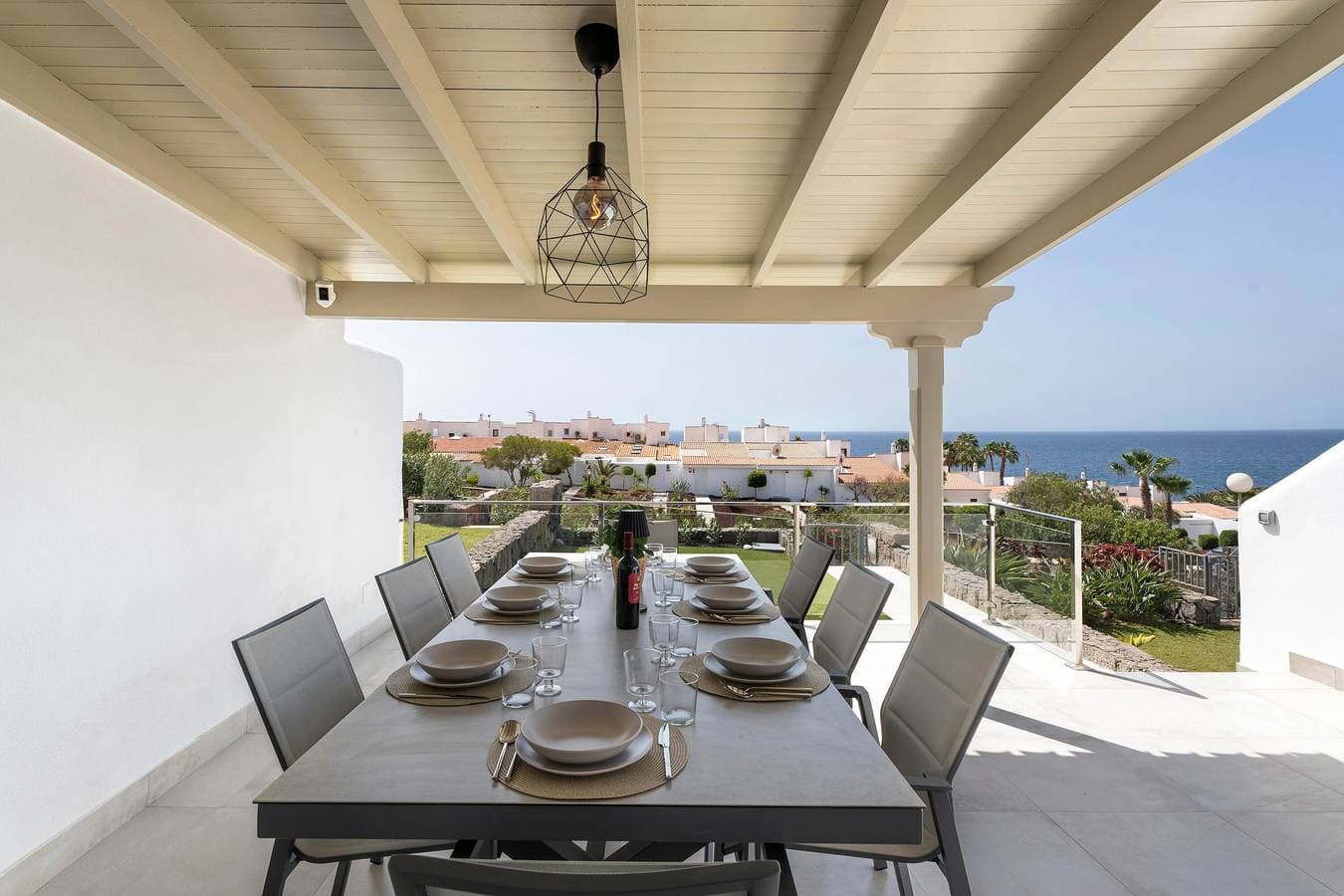 Foto 3 von 40: Villa 'Verano' mit Meerblick, WLAN und Klimaanlage