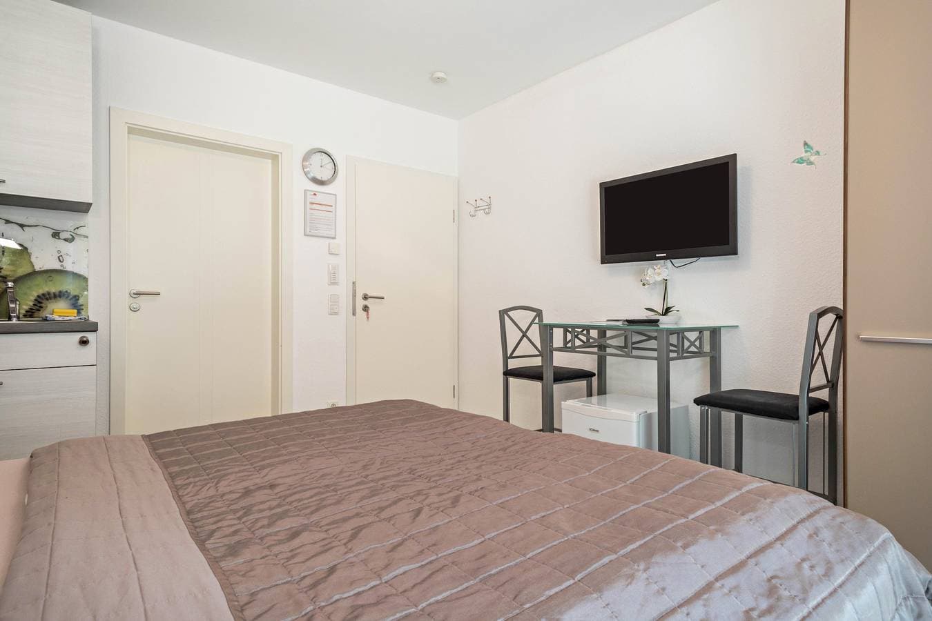 Foto 9 von 21: Ferienwohnung mit Kaffeeküche für zwei Personen in Ufernähe des Bodensees