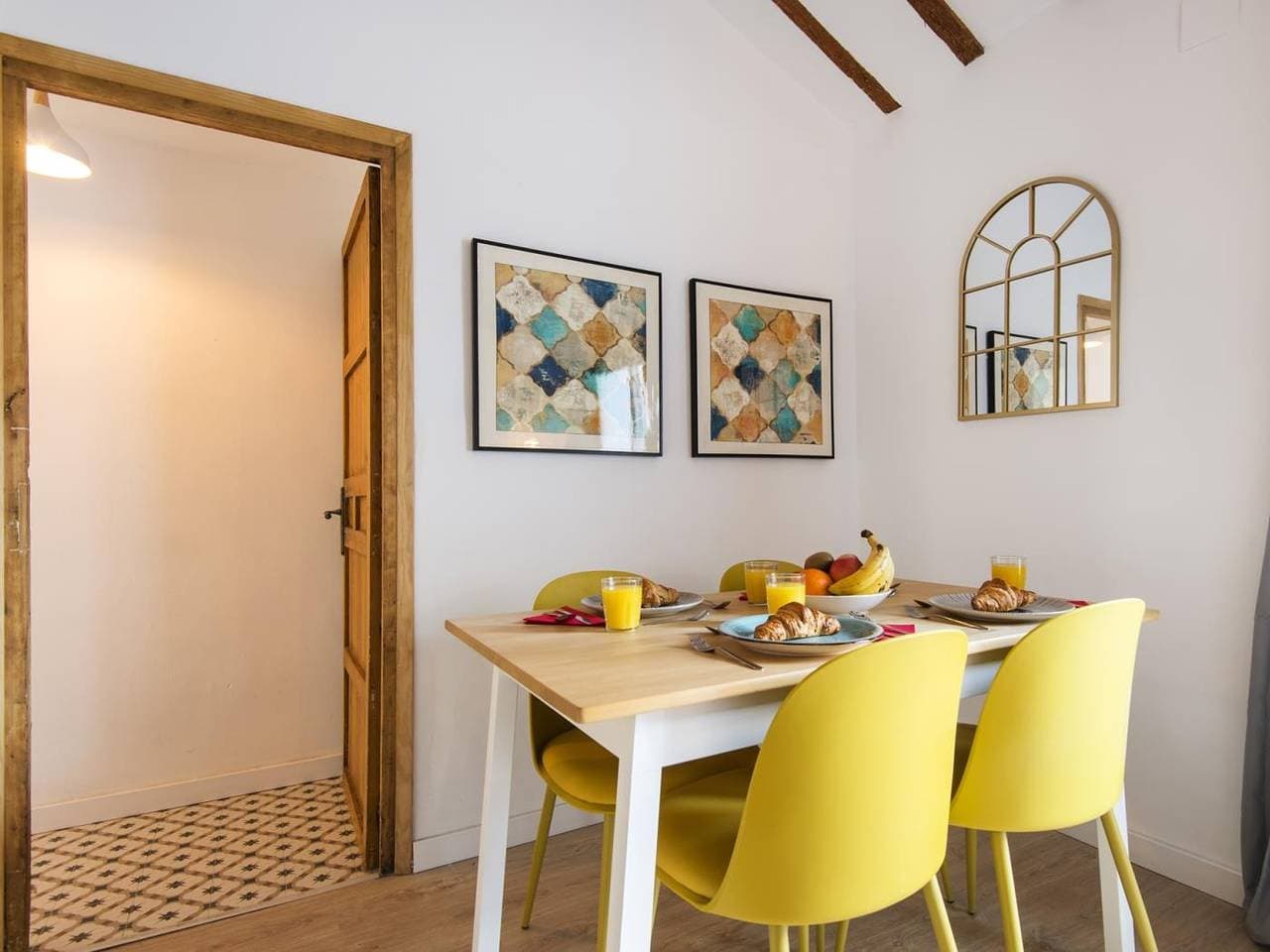 Foto 11 von 34: Ferienwohnung für 4 Personen mit Terrasse