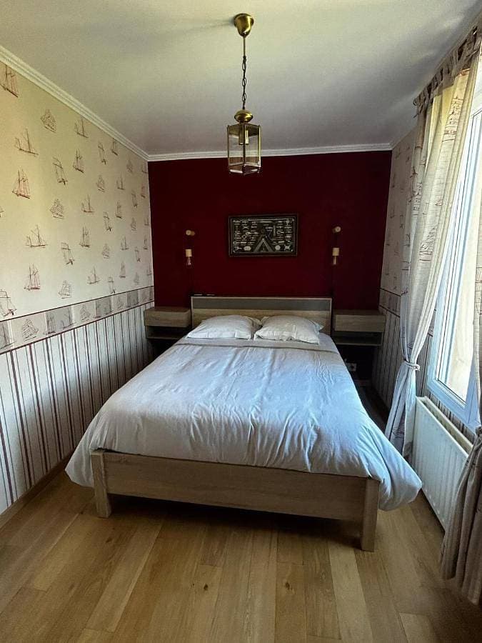 Foto 3 von 5: Double Room with Shared Bathroom