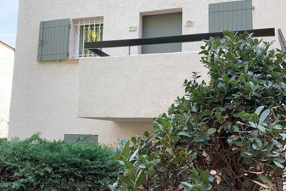 Foto 12 von 30: Möbliert 3 Sterne Golf St Tropez Rayol Canadel Mit Blick auf das Meer mit Pool