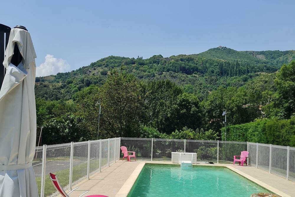 4-star gîte in the heart of the Monts d'Ardèche Regional Nature Park 1