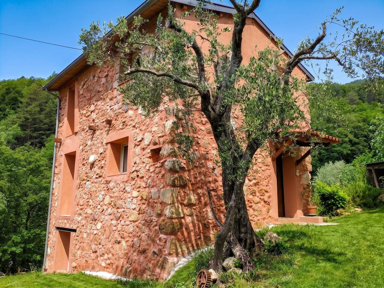 Komfortables Haus in der Nähe des Mercantour Nationalparks. 1