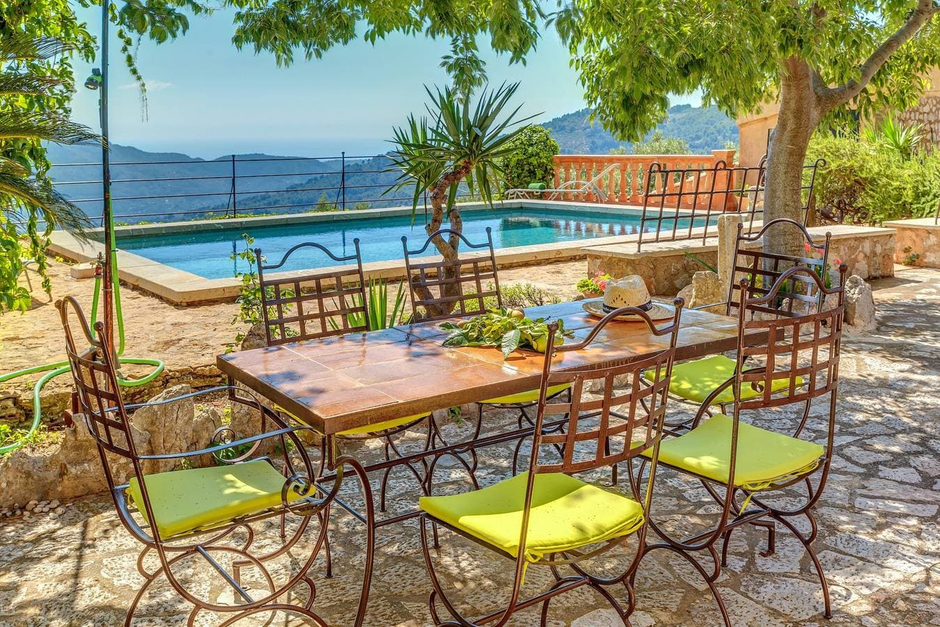 Foto 4 von 31: Finca 'Sa Cabana Vella Fornalutx' mit Bergblick, Pool und Wi-Fi
