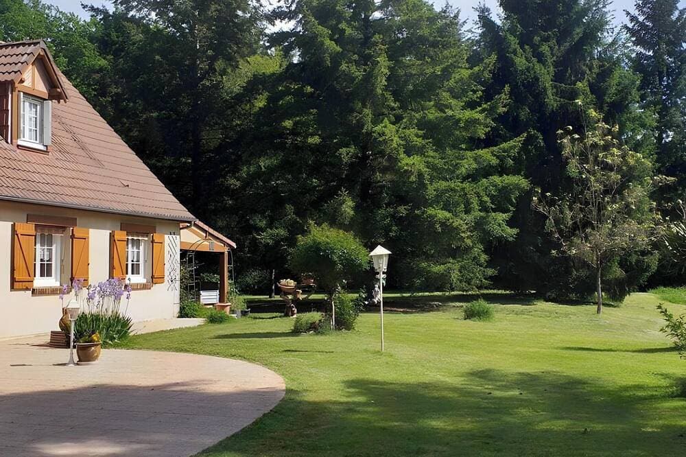 Foto 7 von 14: Bed & Breakfast 'Chambre Quadruple' mit Gemeinschaftspool, Terrasse & WLAN