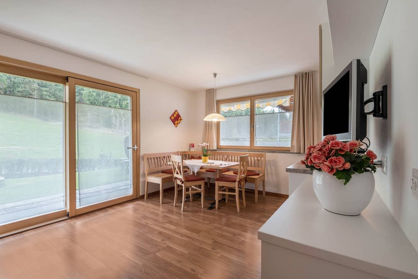 Foto 3 von 25: Apartment 'Hilber Sass Rigais' mit Bergblick, privater Terrasse und WLAN