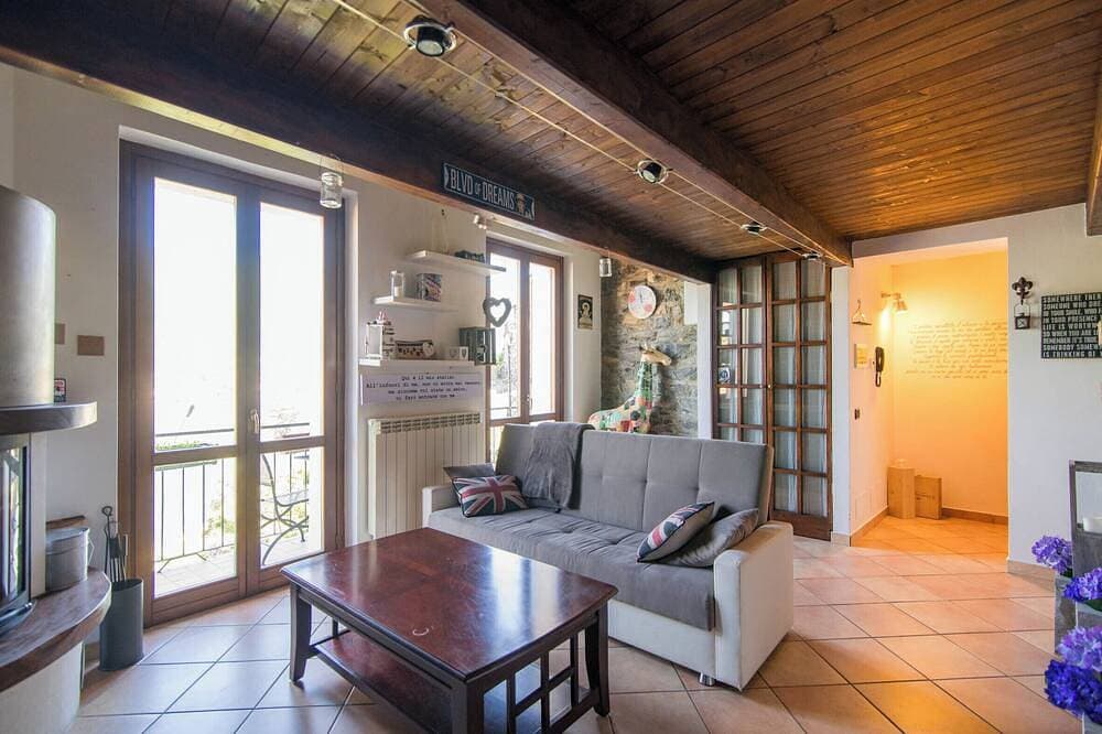 Foto 9 von 30: Romantic Retreat on Lake Como - Lake View from Every Window