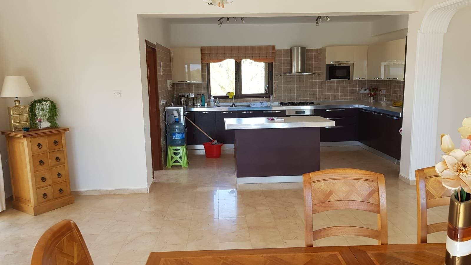 Foto 12 von 44: Tranquility is a Four Bedroom Villa in Girne