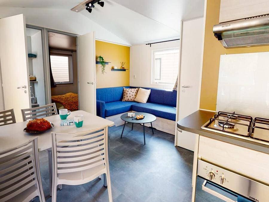 Foto 11 von 59: Camping Siblu les Embruns Funpass inclus - Mobilheim 8 personen - Essential 3ch 8p Signature clim