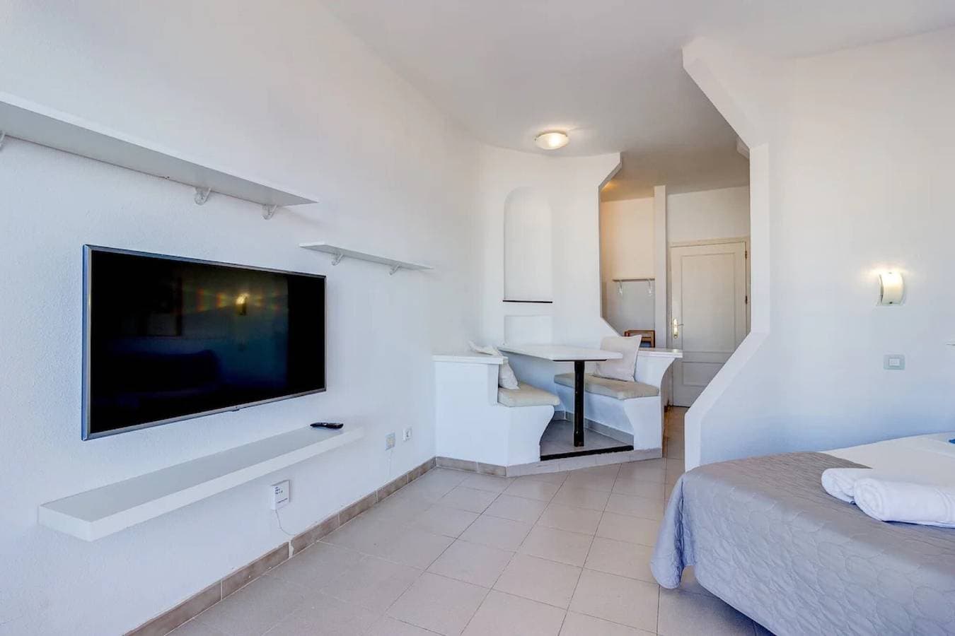 Foto 8 von 15: Ferienwohnung 'Estudio Playa Paraíso' mit Meerblick, privater Terrasse und WLAN