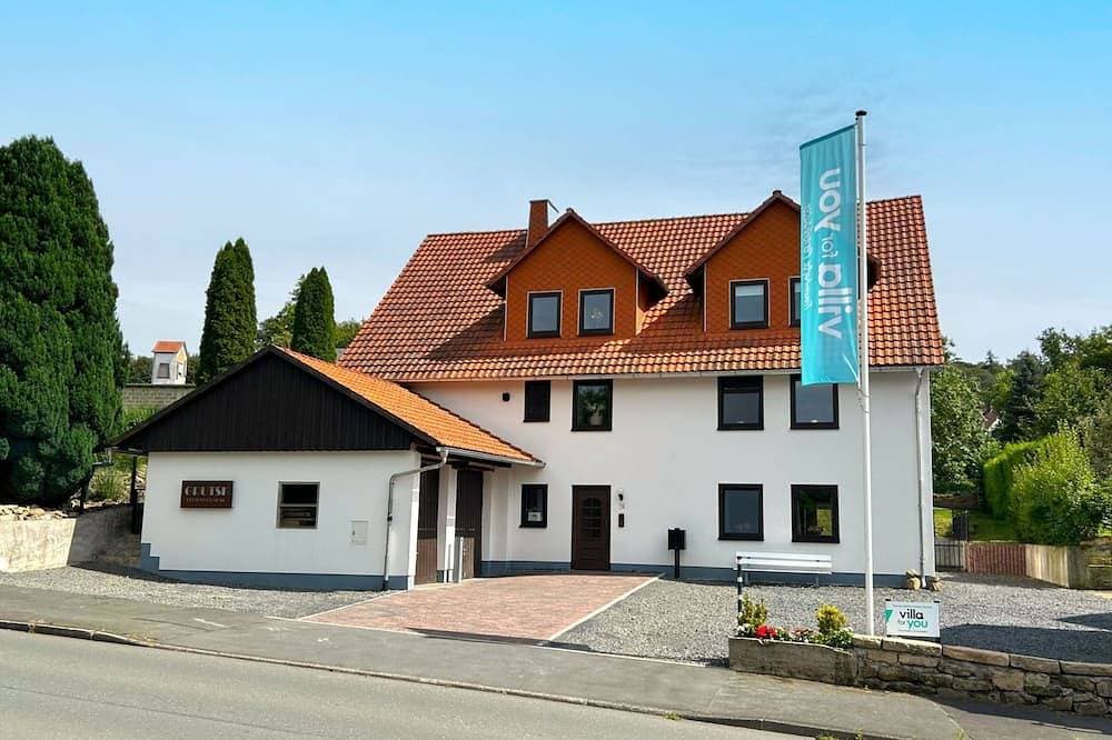 Geräumiges und schön eingerichtetes Gruppenhaus 1