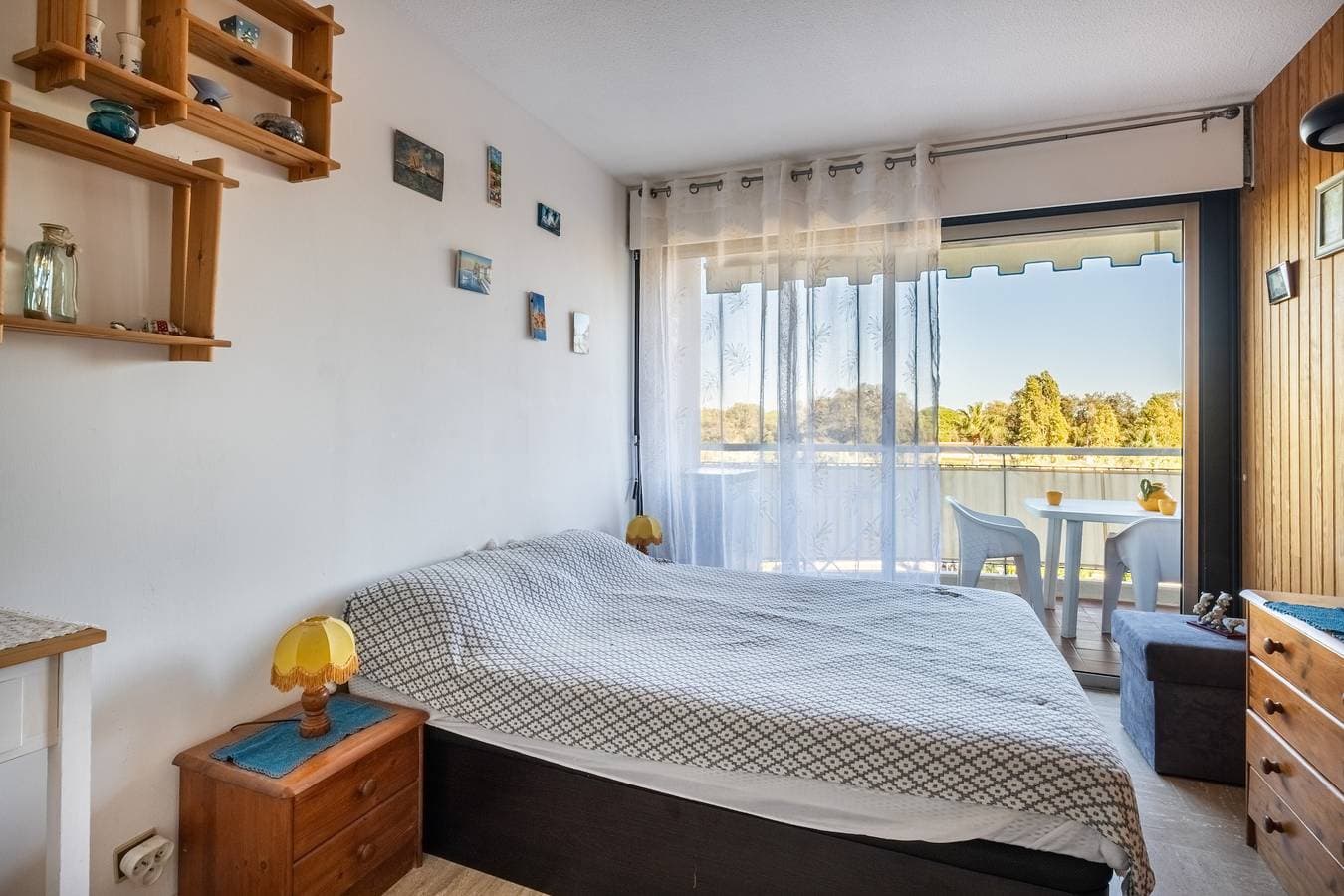 Foto 7 von 21: Apartment 'Pretty Flat in The Sun' mit Bergblick, Gemeinschaftspool und Klimaanlage