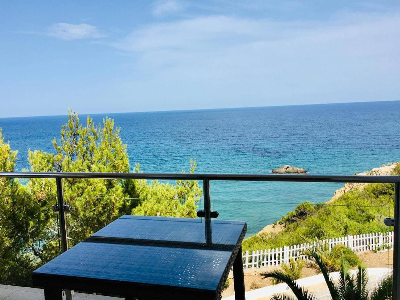 Foto 10 von 66: Two-Bedroom Apartment with Sea View