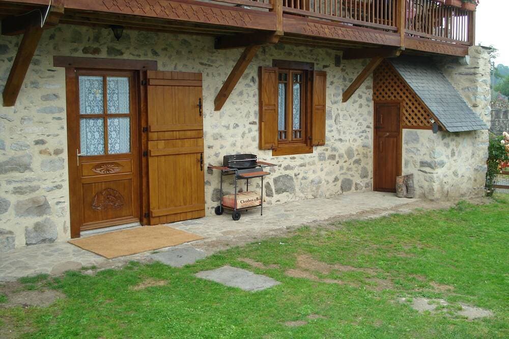 Mountain gite near Lourdes 1