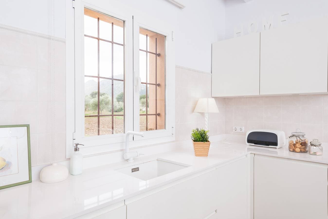 Foto 10 von 38: Finca "S'Hortet" mit Meerblick, Privatem Pool und WLAN