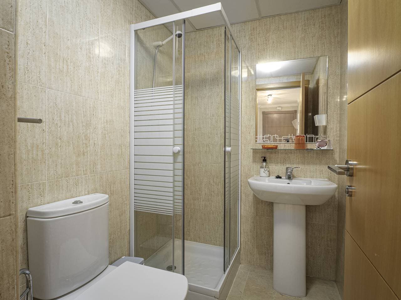 Foto 10 von 18: Residencial Duquesa 2101 Pool View