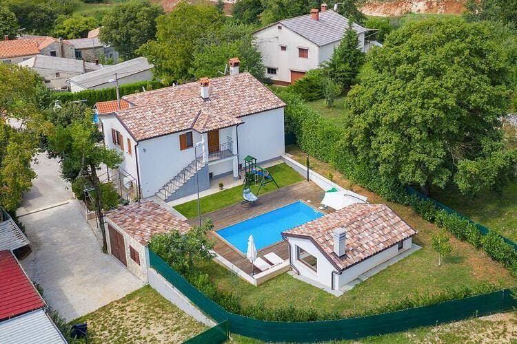Foto 2 von 40: Ferienhaus in Pazin mit privatem Pool