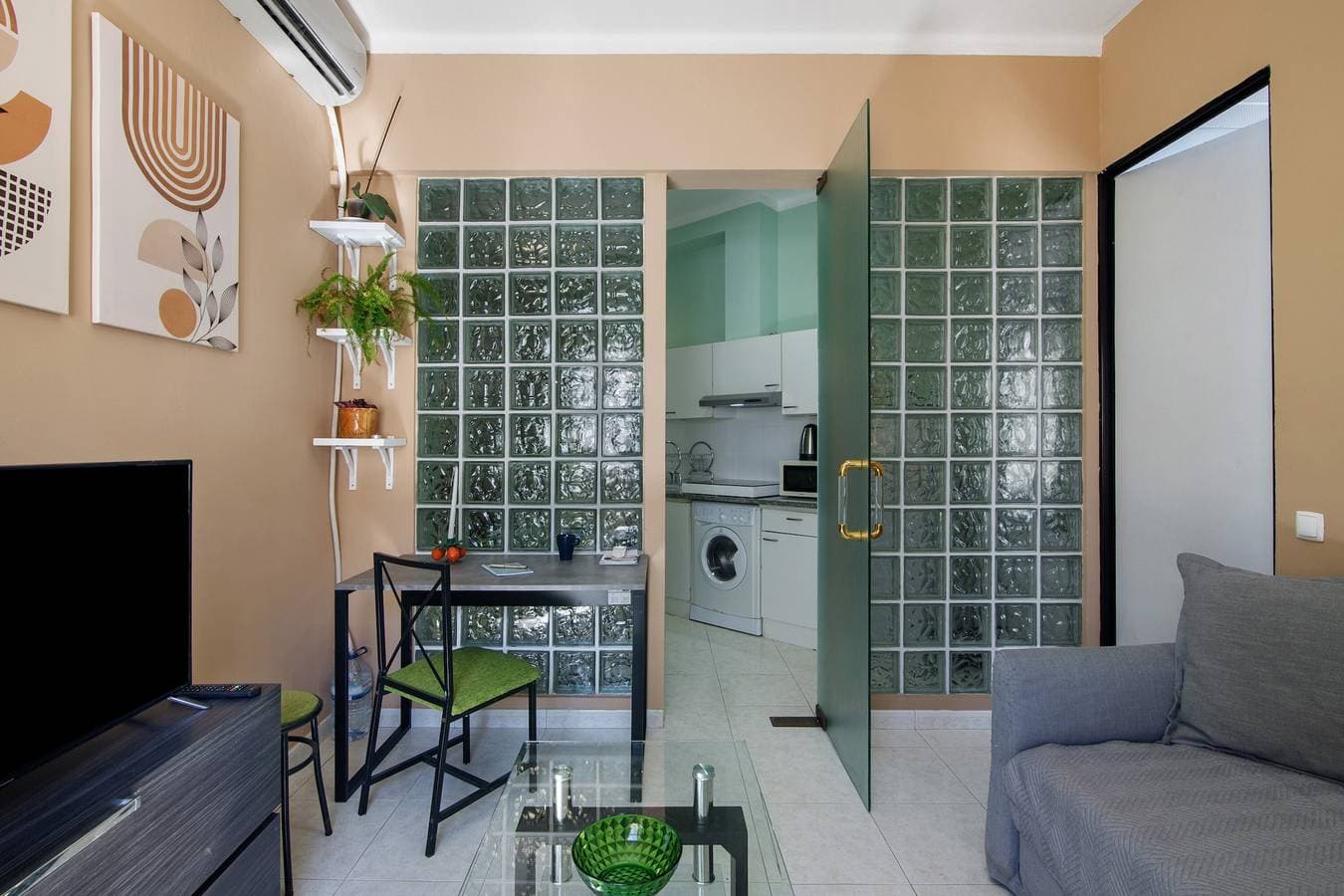 Foto 9 von 23: Faro Downtown Suites – Charmantes T1-Apartment im Herzen von Faro