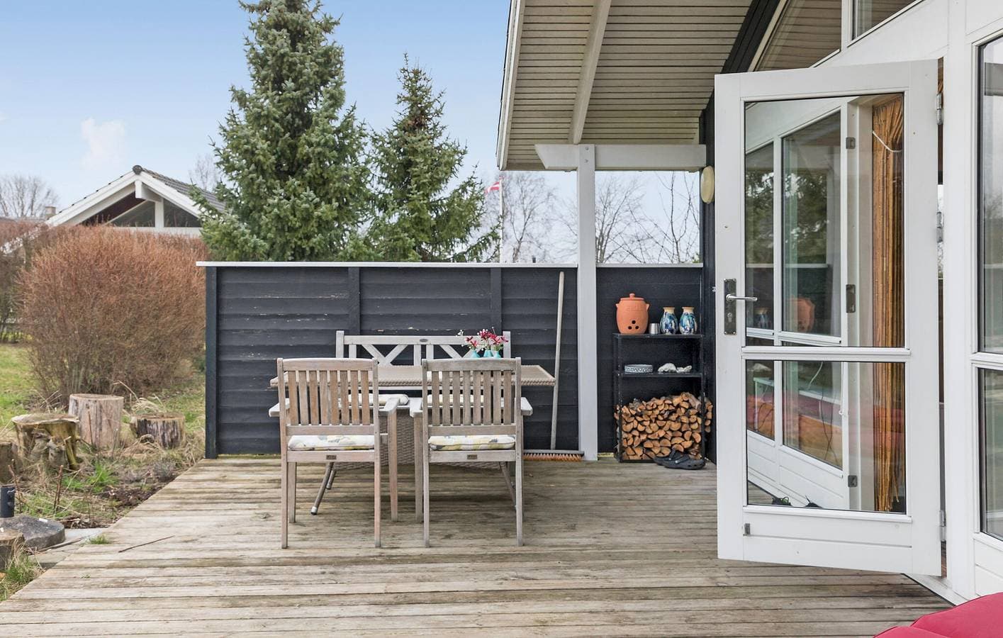 Foto 4 von 17: Ferienhaus für 4 Personen mit Terrasse