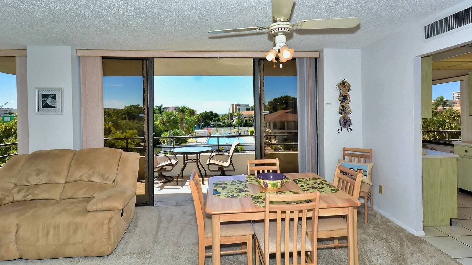 Foto 12 von 38: Rent this Luxury 5 Star Apartment on The Anchorage, Siesta Key Apartment 1008