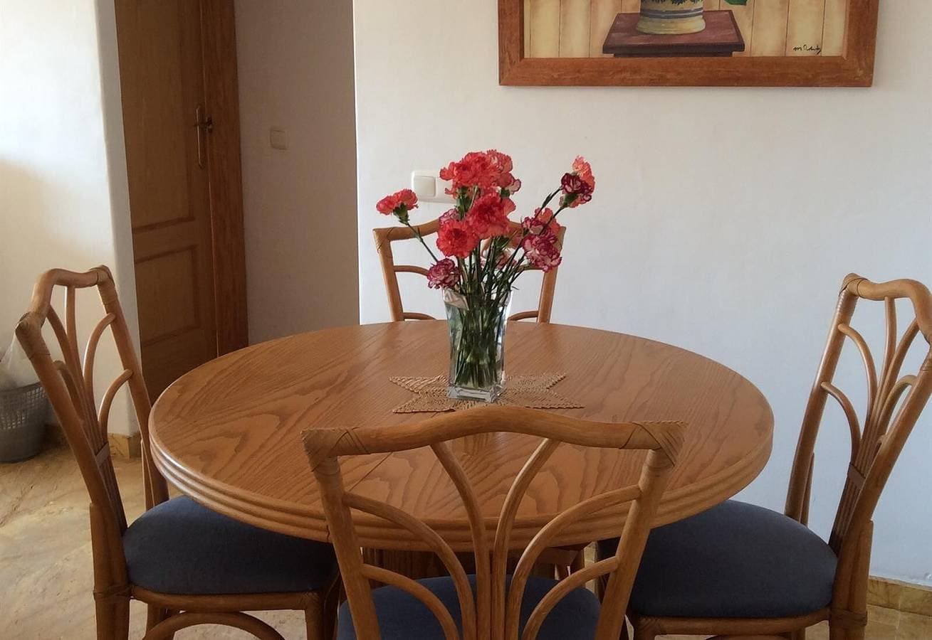 Foto 7 von 36: "Homely Apartment in El Faro" in El Faro mit Pool, Terrasse, Balkon, Klimaanlage und WLAN