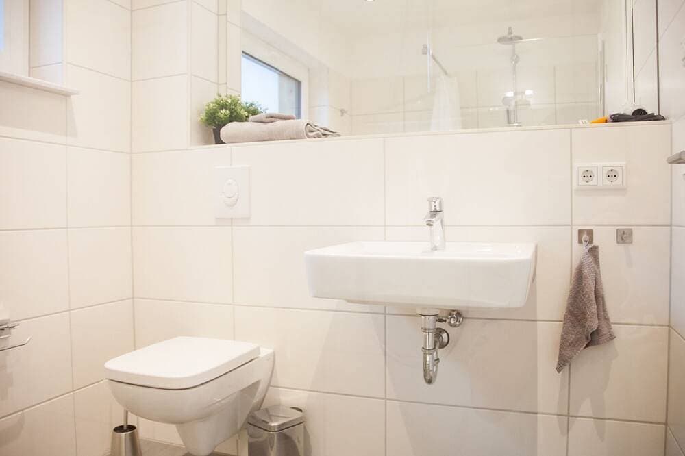 Foto 4 von 18: Neu: Moderne Ferienwohnung mit Seeblick & Garten [Nr.1]