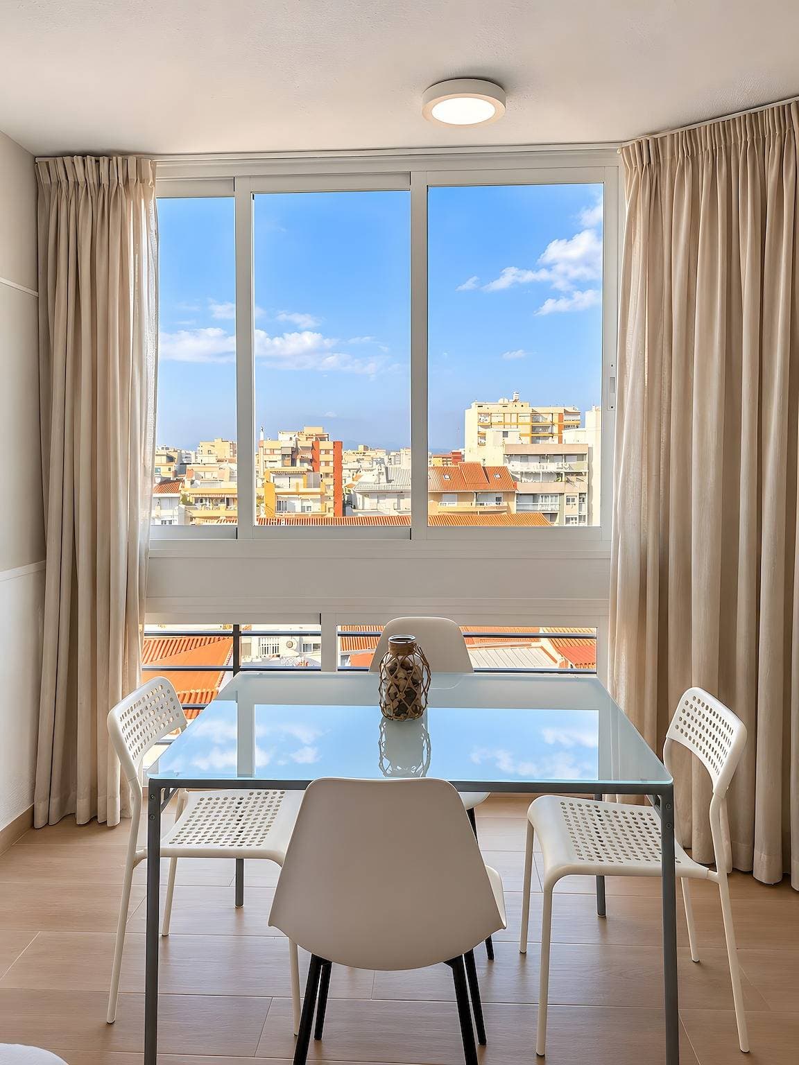 Foto 7 von 28: Studio-Apartment 'Sol Y Breeze' mit Meerblick, WLAN und Klimaanlage