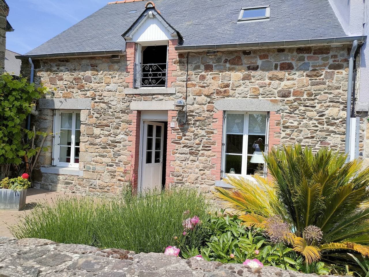 Charmantes Haus in Le Vivier-sur-Mer mit privater Terrasse 1