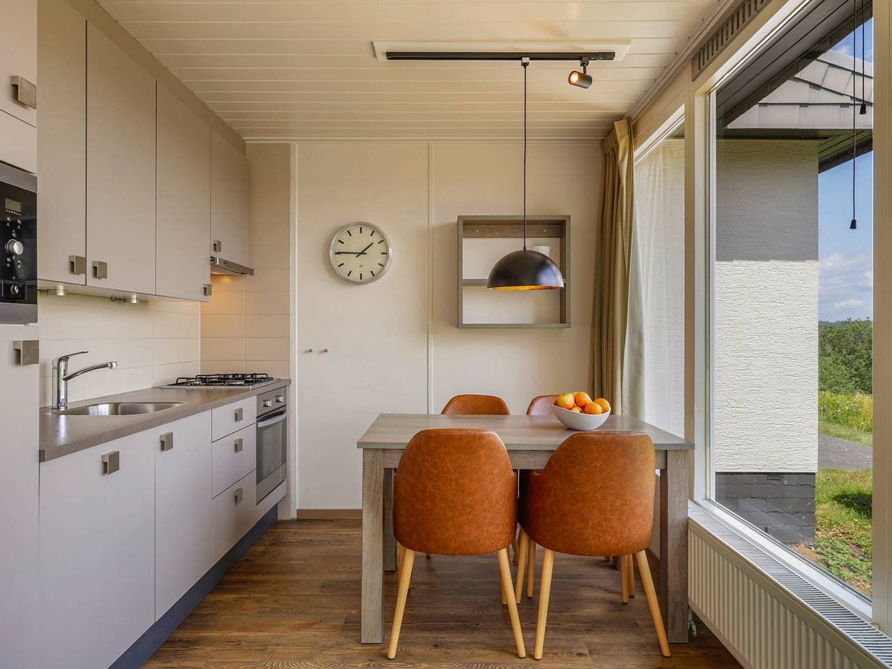 Foto 5 von 27: Bungalow für 4 Personen mit Balkon/Terrasse
