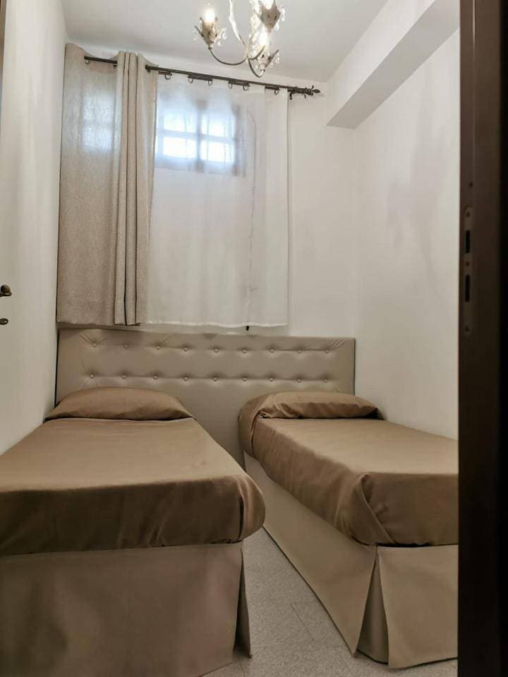 Foto 6 von 30: Two-Bedroom Apartment