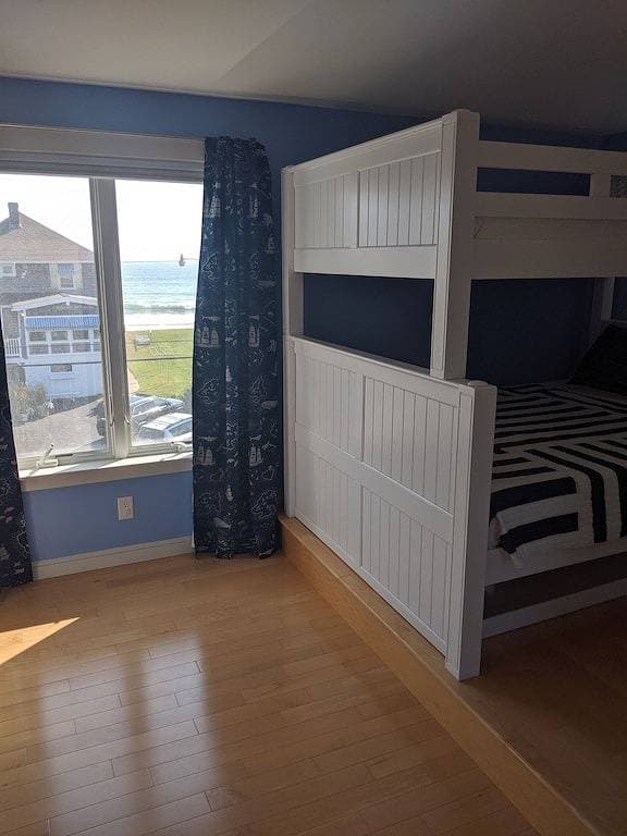 5-Bett-Luxus Moody Beach - Perfekte Mehrfamilienurlaub-Schritte vom Strand entfernt 1
