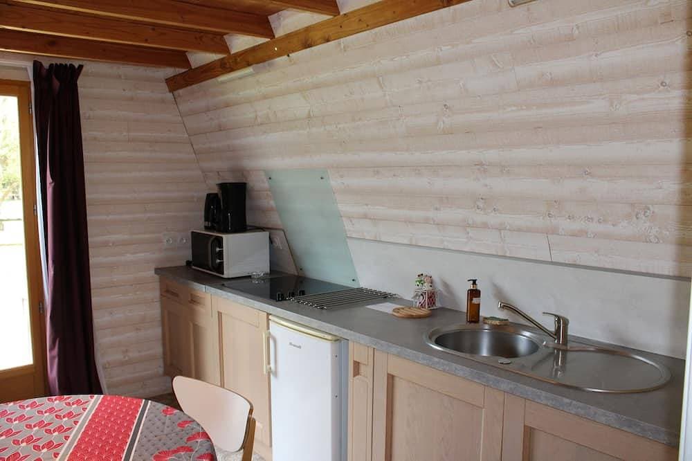 Foto 12 von 15: 2**Lodge Bois Confort 5 minutes from the beach and 10 minutes from Pointe du Hoc