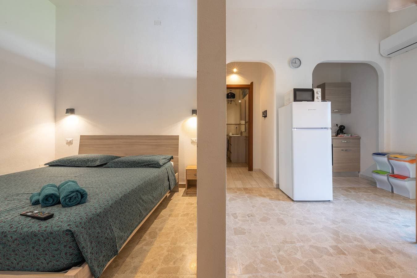 Foto 11 von 24: Appartement 'Da Miky Monolocale' mit Bergblick, WLAN und Klimaanlage