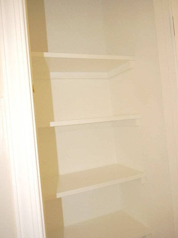 Foto 10 von 46: Gorgeous 1 Bedroom With Free WIFI & Street Parking