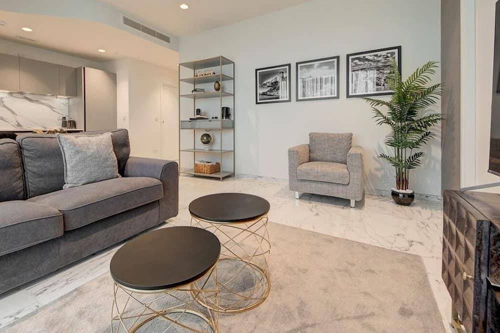 Foto 10 von 30: The official seafront Mercury Suites, Lux all over