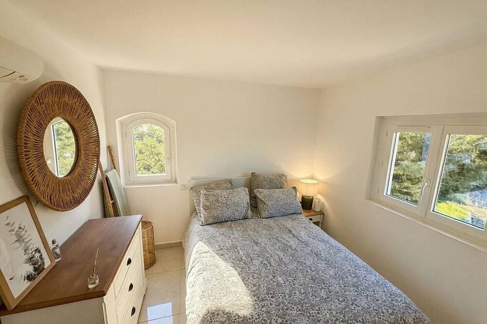 Foto 3 von 21: Bastide Luxueuse - Swimming pool & Xxl view - 12/14 pers