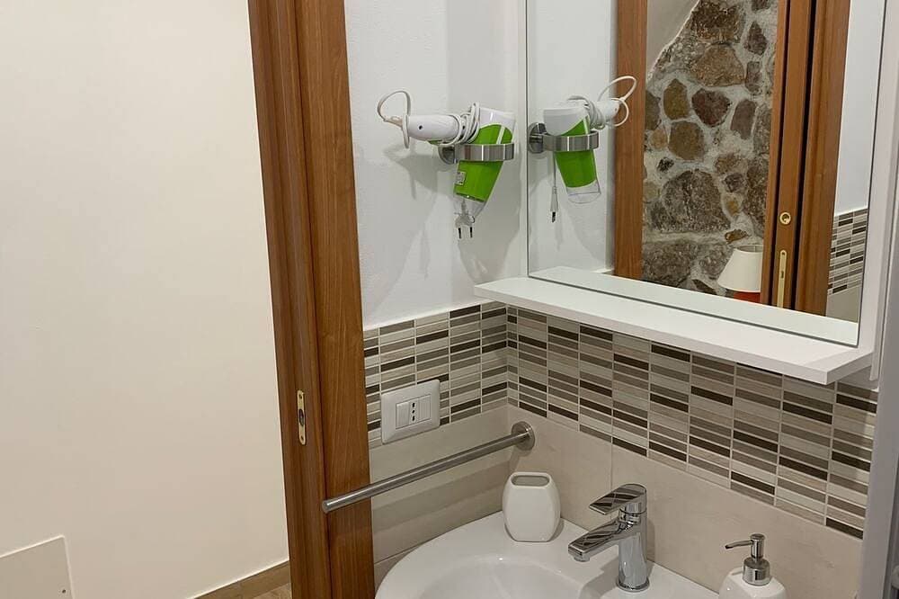 Foto 12 von 30: Dea Del Borgo Ferienhaus mit Meerblick