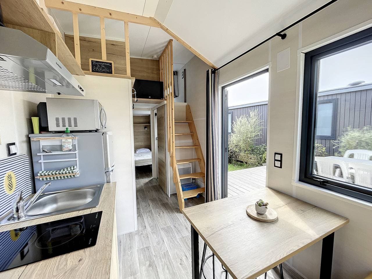 Foto 4 von 17: Gemütliches Tiny House nah am Strand mit Pool und Parkplatz