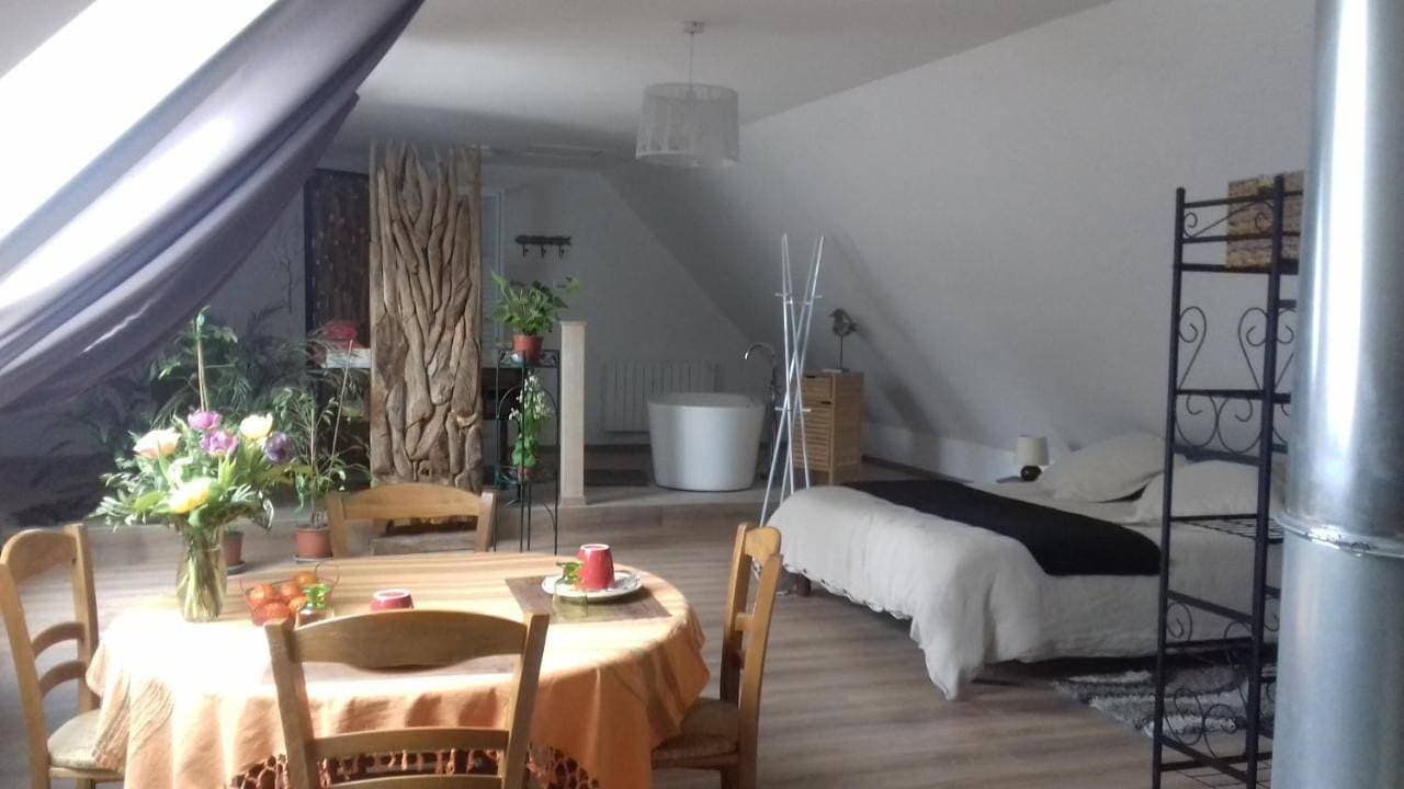 Foto 6 von 9: Triple Room with Bathroom